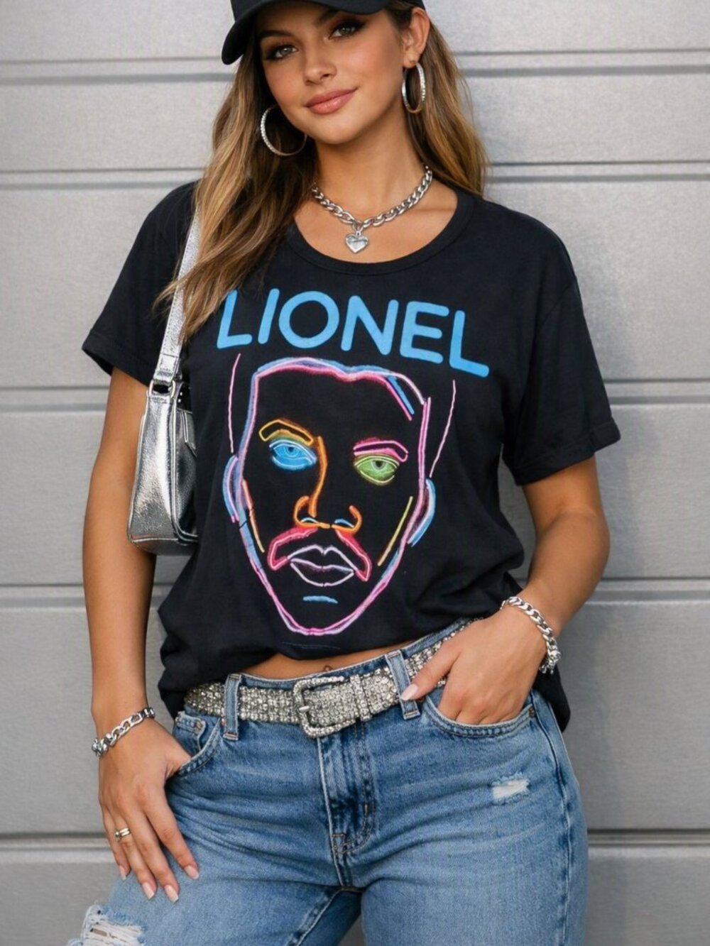 Vintage Lionel Graphic T-Shirt Women’s M Black Neon Face Music Artist Streetwear
